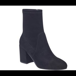 Marc Fisher ankle boots black suede size 8.5